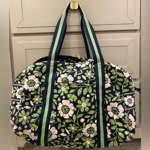 Vera Bradley , weekender bag, green navy floral